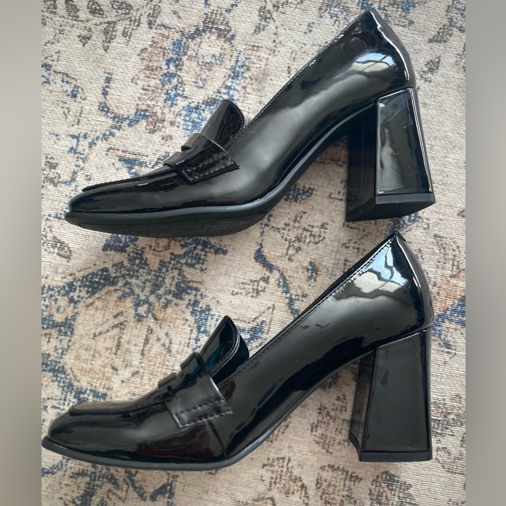 Unisa Women’s Vegan Patent Leather Look Chunky Heel Loafers - Picture 5 of 9